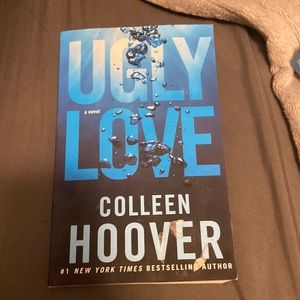 Ugly love by Colleen Hoover
